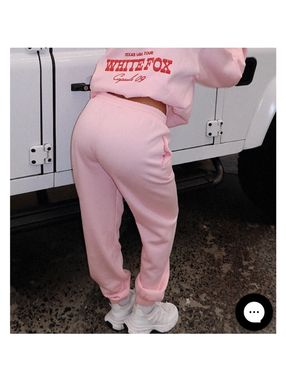 White Fox boutique Pink Sweatshirt & Jogger Set